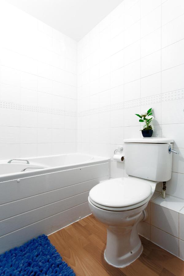 برمنغهام Absolute Stays At The Qube -Utilita-City Center-The Rep-Icc-Nia-Edgbaston Cricket-Free Wifi- Contractors-Sealife-Brindleyplace المظهر الخارجي الصورة